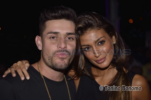 Sanremo: ieri sera Cristina Buccino al Bay Club. Le più belle foto di Tonino Bonomo