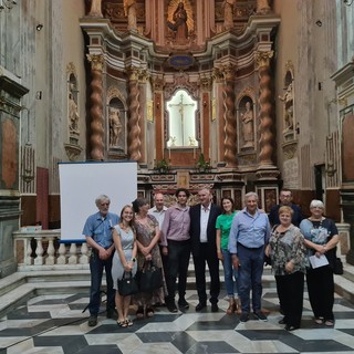 Taggia, un pomeriggio di festeggiamenti con la Confraternita del Gonfalone “Bianchi” Taggia, un pomeriggio di festeggiamenti con la Confraternita del Gonfalone “Bianchi”