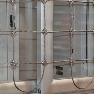 Vuoi proteggere la tua abitazione dai ladri? Con il dispositivo automatico anti intrusione brevettato dal Centro Alluminio Europa di Camporosso è più facile!