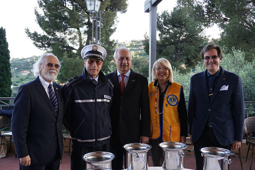I numeri vincenti della lotteria 'Dona un cane guida' organizzata dal Distretto Lions 108ia3 I numeri vincenti della lotteria 'Dona un cane guida' organizzata dal Distretto Lions 108ia3