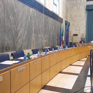 Imperia: salta il Consiglio Comunale. La reazione della minoranza. Servalli: "Sembra di essere in House of Cards"