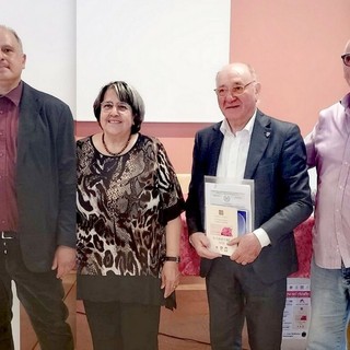 La cerimonia di premiazione del XXXIX Premio di Poesia Dialettale Intemelia “U Giacuré”. La cerimonia di premiazione del XXXIX Premio di Poesia Dialettale Intemelia “U Giacuré”.