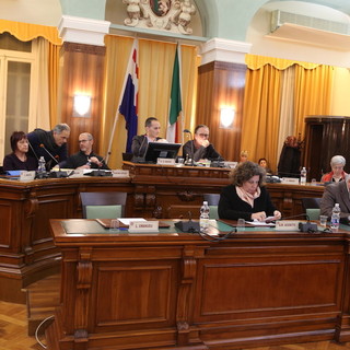 Sanremo: discusse interpellanze. Lombardi (Fratelli d'Italia): "Intervenire sulla presenza di mendicanti"