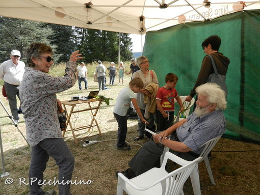 Successo per la conferenza sul prato di Libereso Guglielmi e Roberto Pecchinino (foto)