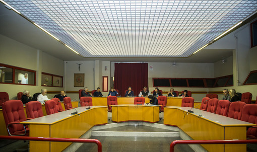 Taggia: conferimento di Se.Com in Rivieracqua, il Comune cerca due professionisti e dalla minoranza chiedono un consiglio comunale monotematico