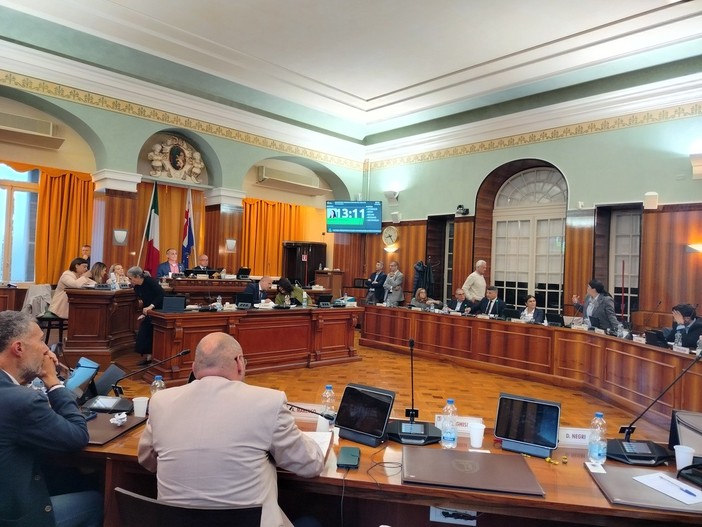 Sanremo, scontro politico sulle modifiche al Pud. L'opposizione " Scelte senza coesione", replica la maggioranza "Le scelte sono dettate da confronto democratico"