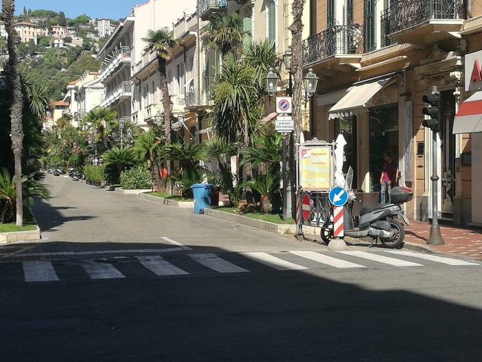 Bordighera: l'Amministrazione alla ricerca di soluzioni alternative per la viabilità di corso Italia in estate Bordighera: l'Amministrazione alla ricerca di soluzioni alternative per la viabilità di corso Italia in estate