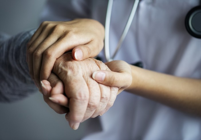 Corso OSA online per diventare Operatore Socio Assistenziale, è boom di richieste Corso OSA online per diventare Operatore Socio Assistenziale, è boom di richieste