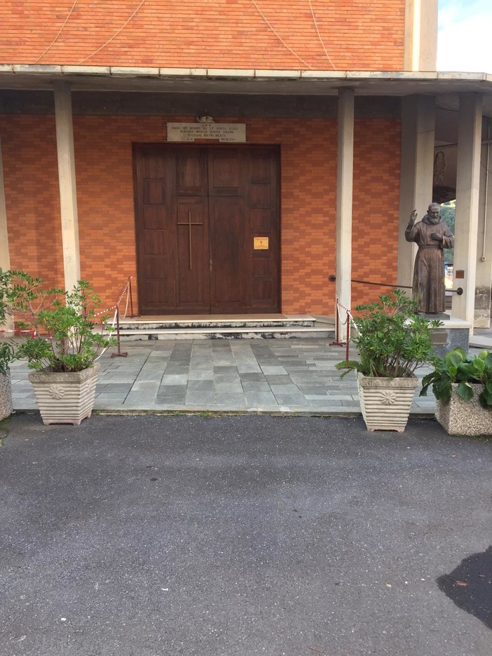 Imperia: debiti e rischio crollo edificio nella chiesa di Santa Maria Maggiore, interviene il Vescovo "Noi attivati appena il parroco ci ha informati" (intervista) Imperia: debiti e rischio crollo edificio nella chiesa di Santa Maria Maggiore, interviene il Vescovo "Noi attivati appena il parroco ci ha informati" (intervista)