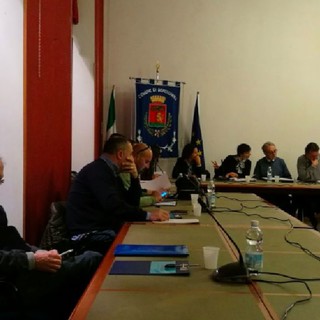 Bordighera: convocato per mercoledì il Consiglio comunale, all'ordine del giorno anche il Piano Finanziario per l'applicazione della Tari Bordighera: convocato per mercoledì il Consiglio comunale, all'ordine del giorno anche il Piano Finanziario per l'applicazione della Tari