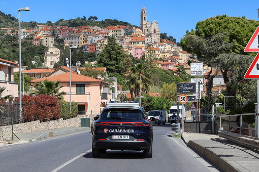 Controlli serrati dei Carabinieri: cinque denunce per guida in stato di ebbrezza e un arresto a Sanremo Controlli serrati dei Carabinieri: cinque denunce per guida in stato di ebbrezza e un arresto a Sanremo