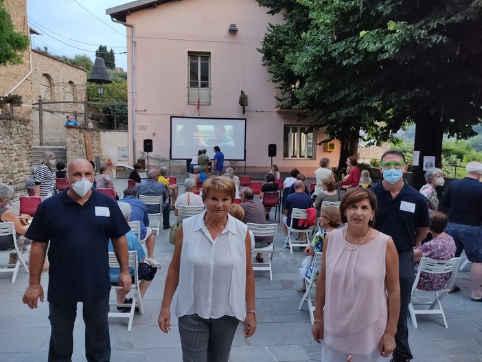 Vallecrosia: stasera verrà recuperato il concerto dei Nuovi Solidi, sabato prossimo spazio al teatro Vallecrosia: stasera verrà recuperato il concerto dei Nuovi Solidi, sabato prossimo spazio al teatro