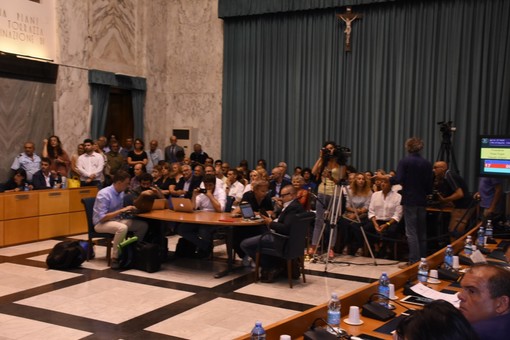 L'opposizione di centrodestra si autotassa per ripristinare le riprese di Imperia Tv in Consiglio Comunale