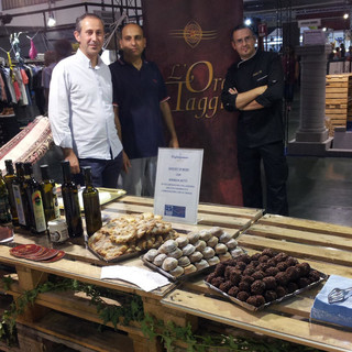 Oggi al Moac i laboratori della Confartigianato con lavorazione di legno d'olivo e lezione di smalto per unghie