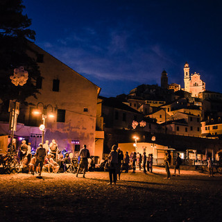 Cervo it's magic: grande successo sabato scorso per la 'Notte Romantica' del piccolo borgo Cervo it's magic: grande successo sabato scorso per la 'Notte Romantica' del piccolo borgo