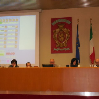 Ventimiglia: convocato per martedì 28 febbraio il prossimo Consiglio comunale, all'ordine del giorno spiagge libere attrezzate e abbattimento barriere architettoniche