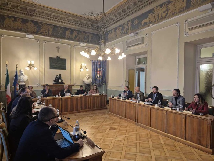 Provincia di Imperia, venerdì doppio appuntamento in Consiglio: al centro Rivieracqua, bilancio e lavori pubblici Provincia di Imperia, venerdì doppio appuntamento in Consiglio: al centro Rivieracqua, bilancio e lavori pubblici