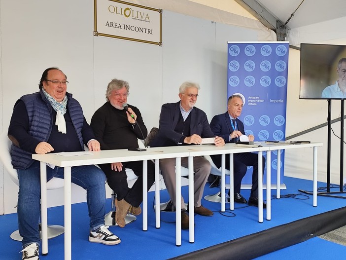 Olioliva 2025. L’olioturismo, una nuova forma di esperienza che può sostenere la vitalità dell’entroterra secondo la Cna (Video) Olioliva 2025. L’olioturismo, una nuova forma di esperienza che può sostenere la vitalità dell’entroterra secondo la Cna (Video)