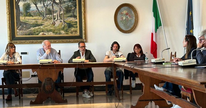 Ospedaletti, il sindaco Cimiotti replica alla minoranza: “Nessun obbligo di inviare le delibere, erano tutte disponibili in segreteria”