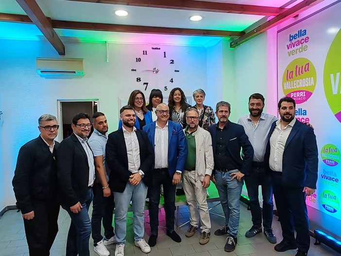 Fabio Perri chiude la campagna elettorale: "Aiutateci ad avere una Vallecrosia diversa" (Foto e video)