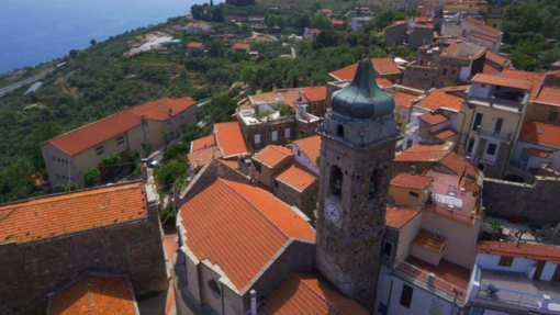 Costarainera, demolizione del Municipio. La maggioranza risponde all’opposizione: “Solo portate a termine opere già intraprese e appaltate”