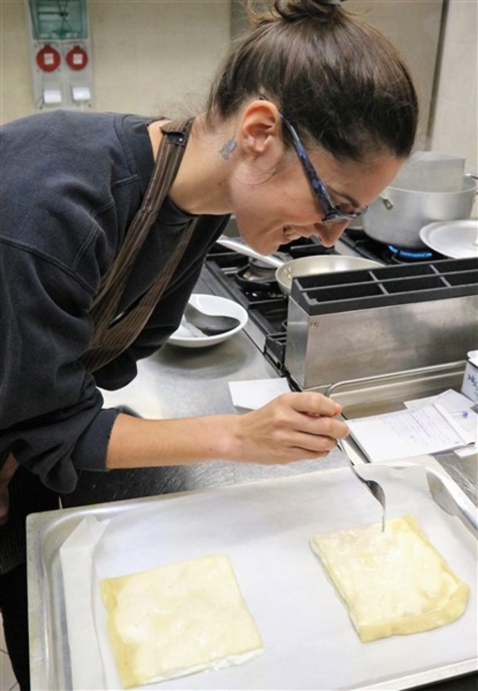 A Pigna per gustare la torta “Giuncà”, ultima novità delle “Caprette del parco” A Pigna per gustare la torta “Giuncà”, ultima novità delle “Caprette del parco”