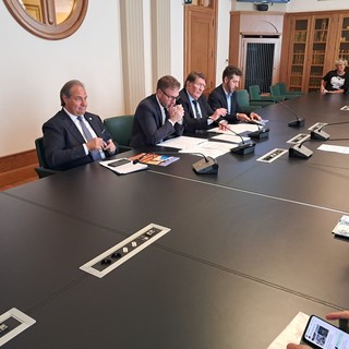 Un momento della conferenza stampa Un momento della conferenza stampa