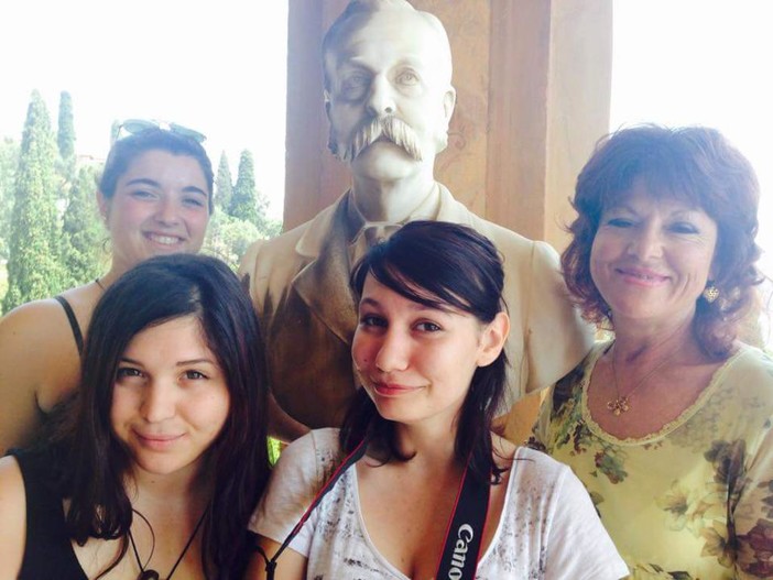 Ventimiglia: il Gruppo Pilota classi 4A e 4B dell'Istituto Tecnico Turistico Hanbury di Imperia premiato al concorso "Obiettivo Hanbury".