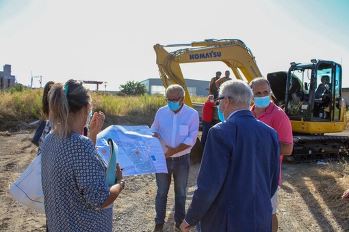 Imperia: partiti oggi i lavori di riqualificazione del parco urbano, Scajola: "Un'area capace di integrare natura, svago e divetimento"