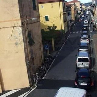 Riva Ligure: lavori di asfaltatura e nuovi disagi, la segnalazione da un pullman bloccato in coda Riva Ligure: lavori di asfaltatura e nuovi disagi, la segnalazione da un pullman bloccato in coda