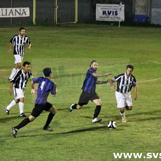 Calcio, Coppa Italia di Eccellenza: ecco i quattro gironi, ponentine nei gruppi A e B