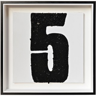 Sanremo: al Casinò dal 22 maggio spazio alla mostra 'Give me five - Numeri e giochi a colori' di Natalie Silva Sanremo: al Casinò dal 22 maggio spazio alla mostra 'Give me five - Numeri e giochi a colori' di Natalie Silva