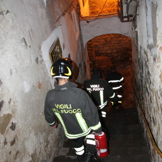 Diano Marina: nella notte un incendio ad un quadro elettrico, diverse famiglie sono rimaste al buio