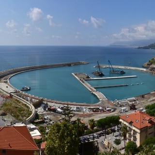 Ventimiglia: controlli dei Carabinieri e dell'Ispettorato del Lavoro al cantiere di 'Cala del Forte'