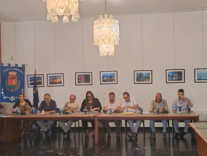 Bordighera, torna il consiglio comunale: dodici i punti all'ordine del giorno Bordighera, torna il consiglio comunale: dodici i punti all'ordine del giorno