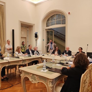 Rivieracqua, bollette dell'acqua verso un aumento del 66% entro il 2029. Cascino: "Rincari al massimo, ma poche garanzie sulla qualità" Rivieracqua, bollette dell'acqua verso un aumento del 66% entro il 2029. Cascino: "Rincari al massimo, ma poche garanzie sulla qualità"