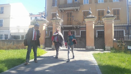 Disse "Bastardo" al Sindaco di Ventimiglia dopo lo sgombero dei balzi rossi. No border condannata in tribunale. "Quel giorno la ruspa distrusse tutto. Lo sgombero era stato evocato da Ioculano" Disse "Bastardo" al Sindaco di Ventimiglia dopo lo sgombero dei balzi rossi. No border condannata in tribunale. "Quel giorno la ruspa distrusse tutto. Lo sgombero era stato evocato da Ioculano"
