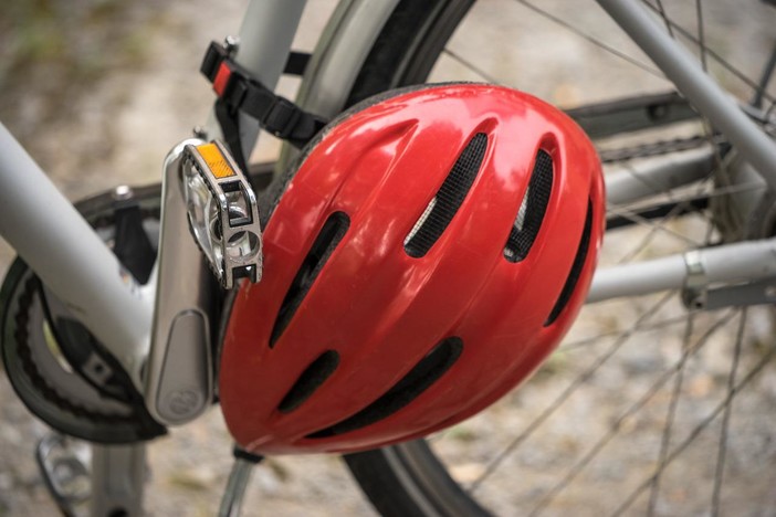 Come scegliere un casco da bicicletta online?
