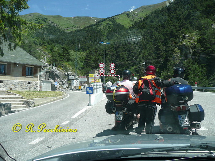 Colle di Tenda: nuovi problemi per chi viaggia due settimane di chiusura da oggi a venerdì 13 maggio Colle di Tenda: nuovi problemi per chi viaggia due settimane di chiusura da oggi a venerdì 13 maggio