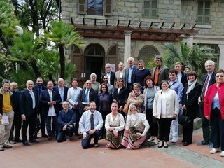 Foto ricordo al termine del Convegno presso il Floriseum della Città di Sanremo
