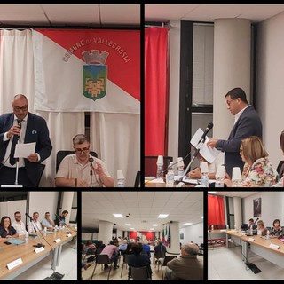 Vallecrosia, il 'caso' Civ infiamma il consiglio comunale: è scontro tra Perri e Biasi (Foto e video) Vallecrosia, il 'caso' Civ infiamma il consiglio comunale: è scontro tra Perri e Biasi (Foto e video)