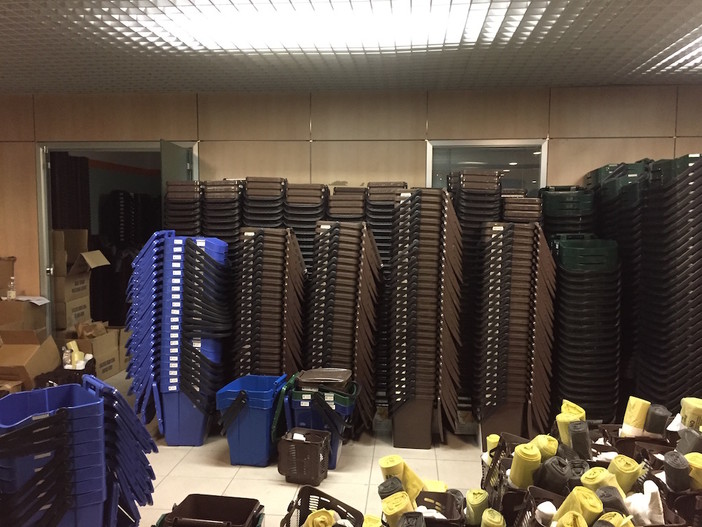 Sanremo: differenziata 'porta a porta', ancora molti a ritirare i kit, intanto Amaie Energia acquisisce i terreni per il conferimento dei turisti