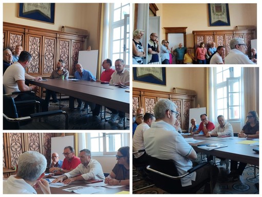 Bordighera, gli hotel Bel Sit e La Punta verranno demoliti: saranno costruiti 19 appartamenti, parcheggi e marciapiede (Foto) Bordighera, gli hotel Bel Sit e La Punta verranno demoliti: saranno costruiti 19 appartamenti, parcheggi e marciapiede (Foto)