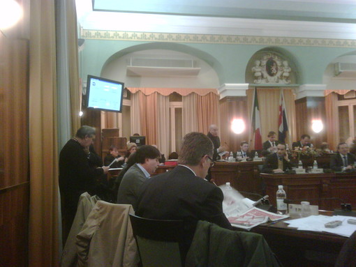 Sanremo: nel question time in consiglio tiene banco il caso 'Rubino' Sanremo: nel question time in consiglio tiene banco il caso 'Rubino'