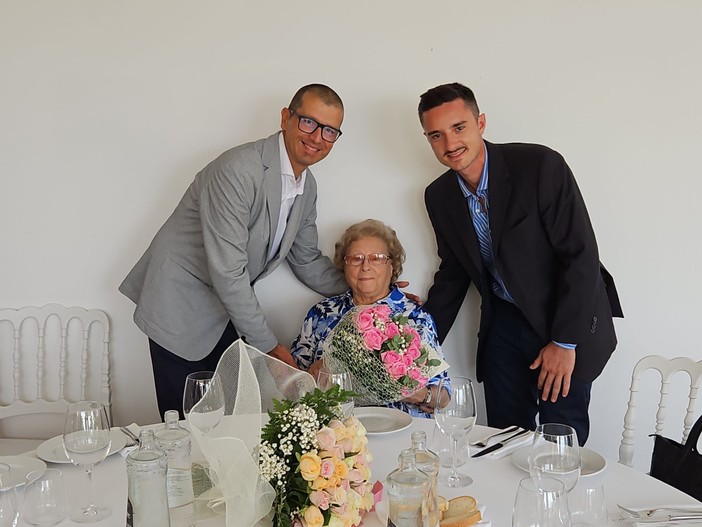 Sanremo: la signora Rosa festeggia 100 anni, gli auguri del vicesindaco Fellegara e del consigliere Toesca Caldora