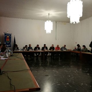 Bordighera, Consiglio comunale: dura risposta dell'Assessore Maccario alla minoranza dopo le critiche al Dup "I nostri avversari politici sono a corto di argomenti per polemizzare" Bordighera, Consiglio comunale: dura risposta dell'Assessore Maccario alla minoranza dopo le critiche al Dup "I nostri avversari politici sono a corto di argomenti per polemizzare"