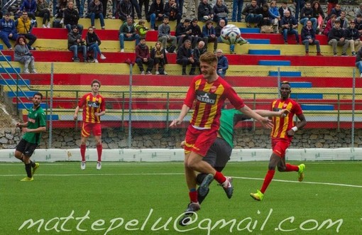 Scatta la squalifica, causa diffida, per Youri Vittori Scatta la squalifica, causa diffida, per Youri Vittori