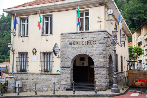 Molini di Triora: l'opposizione all'attacco sulla protezione civile "La sede è sempre chiusa, mai riferito sul piano comunale" Molini di Triora: l'opposizione all'attacco sulla protezione civile "La sede è sempre chiusa, mai riferito sul piano comunale"