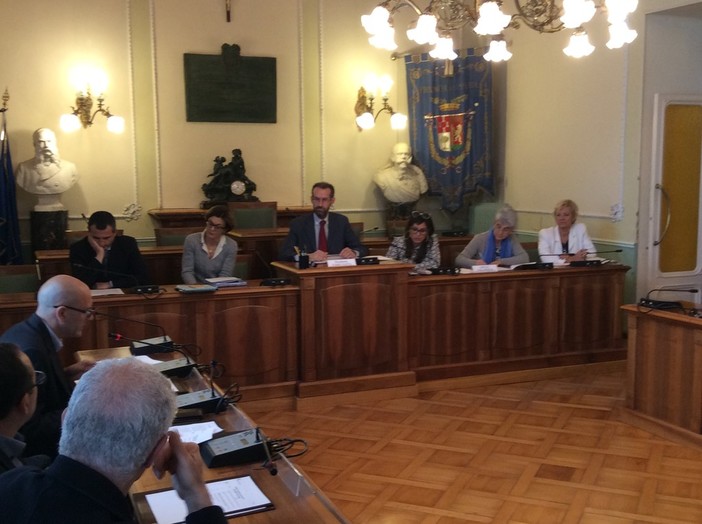 Imperia: questa mattina si è riunito il Consiglio Provinciale approvando il bilancio della Riviera Trasporti