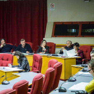 Taggia: il Consiglio Comunale ha approvato all'unanimità l'introduzione delle consulte, aprendole anche ad associazioni e categorie Taggia: il Consiglio Comunale ha approvato all'unanimità l'introduzione delle consulte, aprendole anche ad associazioni e categorie